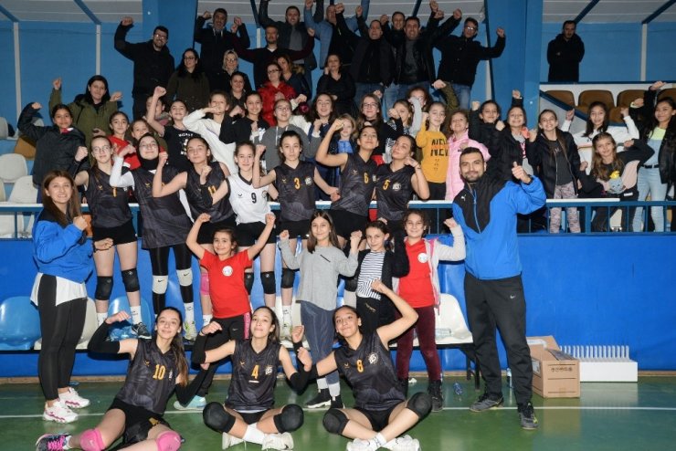 İki Bozüyük takımın mücadelesi
