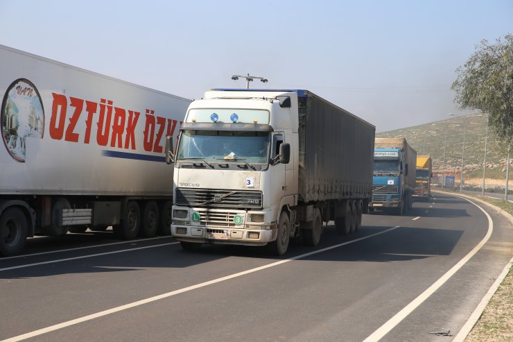 BM'den İdlib'e 21 tırlık insani yardım