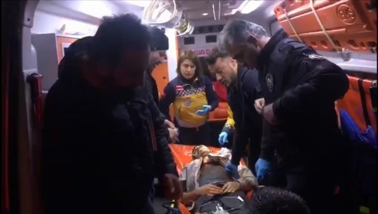 Evine gelen arkadaşını pompalı tüfekle göğsünden vurdu