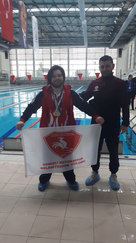 Büyükşehir Belediyespor başarıya doymuyor