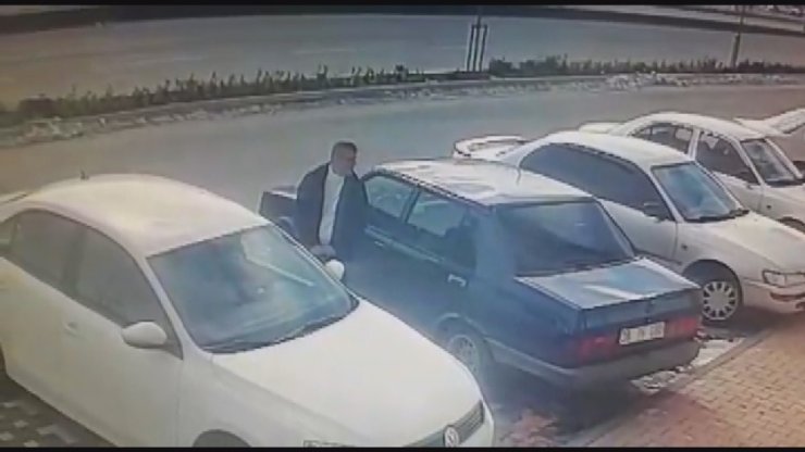 Otomobilden cep telefonu çalan hırsız adliyeye sevk edildi