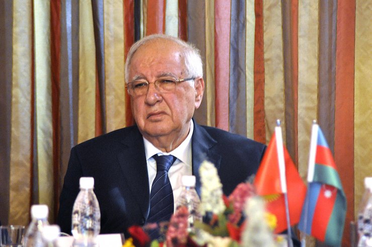 Kırgızistan'da Hocalı Katliamı'nın kurbanları anıldı