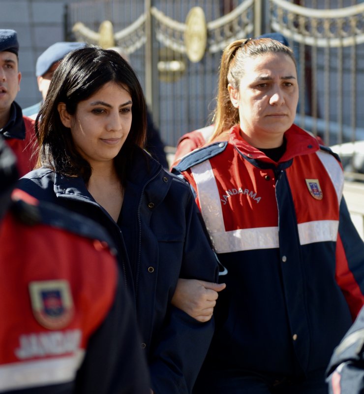 Nişanlısını öldürdüğü iddiasıyla gözaltına alınan genç kız tutuklandı