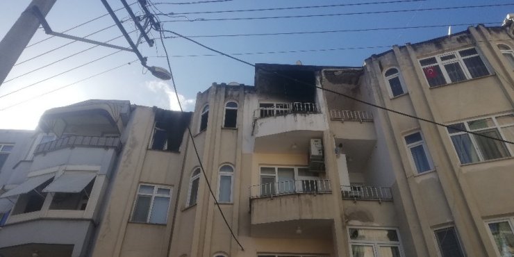 Apartman dairesinde yangın