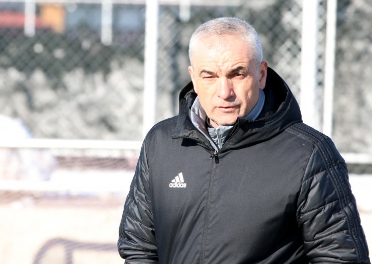Sivasspor Teknik Direktörü Rıza Çalımbay'dan şampiyonluk değerlendirmesi: