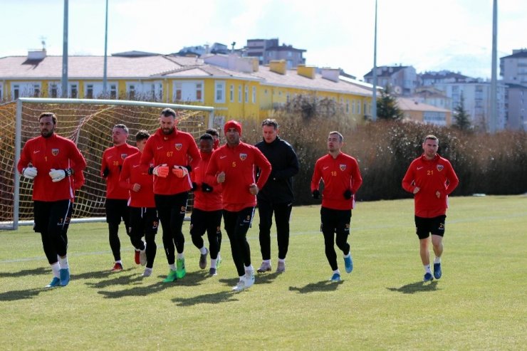 Kayserispor, Göztepe maçıyla seriye başlamak istiyor