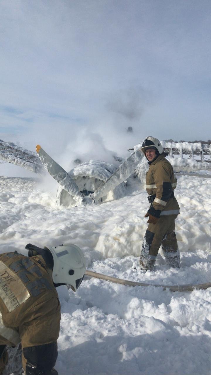 Kazakistan'da AN-2 tipi ambulans uçak sert iniş yaptı