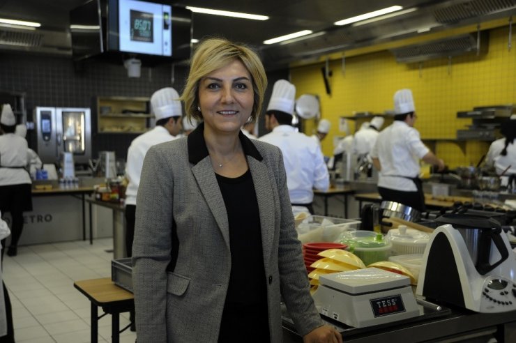 Müberra Ersin: "Koronavirüsün Avrupa’da özellikle İtalya’da görülmesi turizm sektörünü negatif yönde etkiledi"