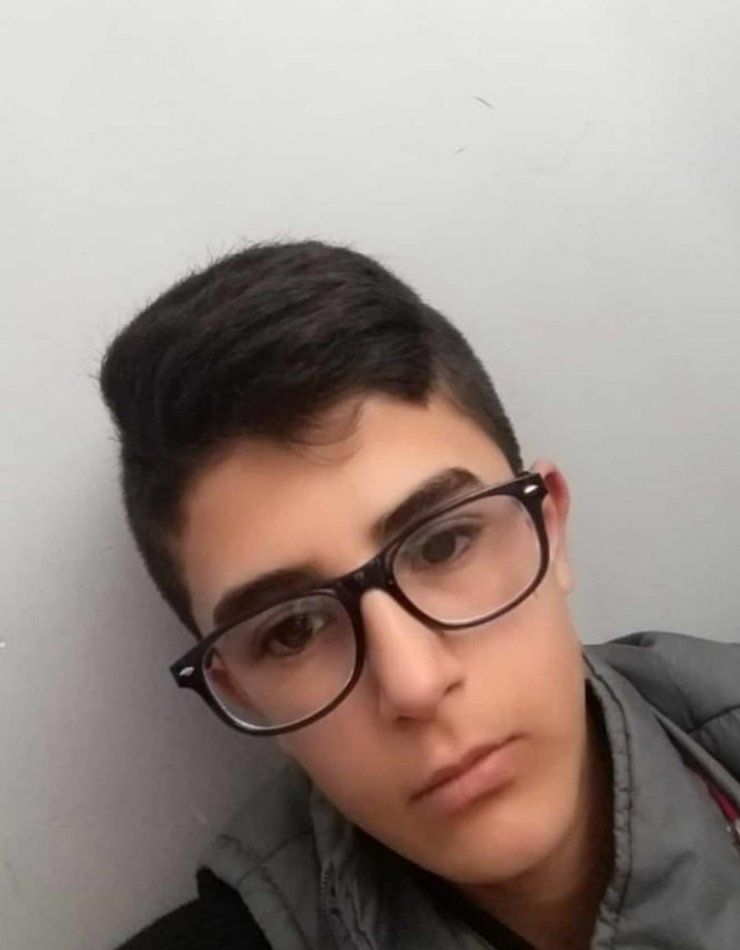15 yaşındaki gencin feci ölümü kamerada