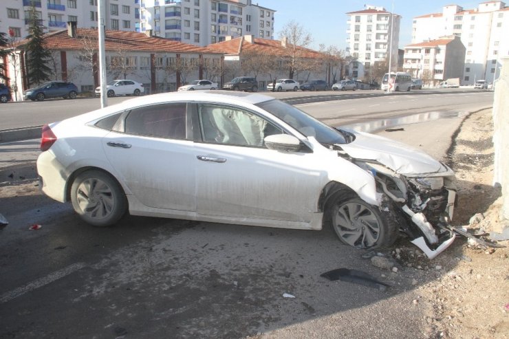 Elazığ’da trafik kazası: 3 yaralı