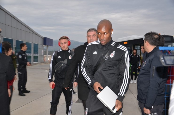 Alanyaspor ile karşılaşacak Beşiktaş Antalya’ya geldi