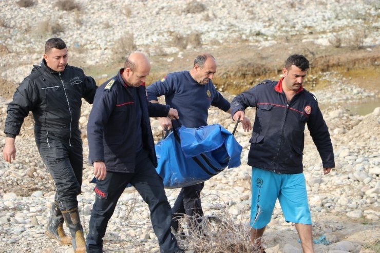 Balık avlarken kaybolan çocuğun cesedi bulundu, baba aranıyor