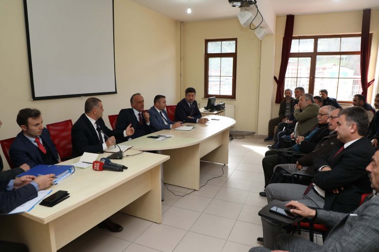 Rize'de Arıcık 1-2 HES bilgilendirme toplantısı düzenlendi