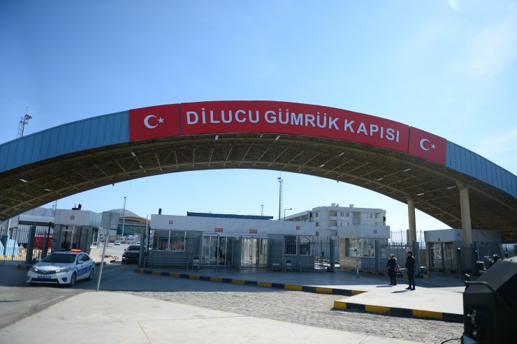 Sağlık Bakanı Fahrettin Koca, Dilucu Sınır Kapısı'nı ziyaret etti