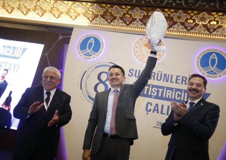 Bakan Pakdemirli: "Yerli balık tüketilmesinde ev hanımlarını kazanmalıyız"