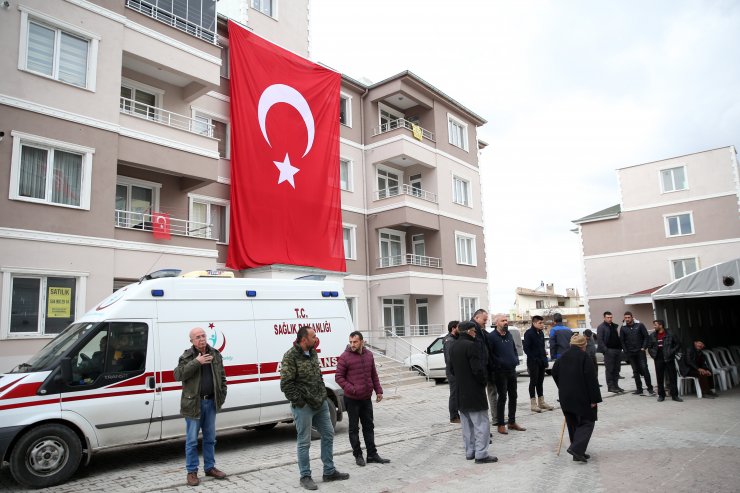 İdlib'de şehit olan Uzman Onbaşı Ali Taşöz'ün ailesine acı haber verildi