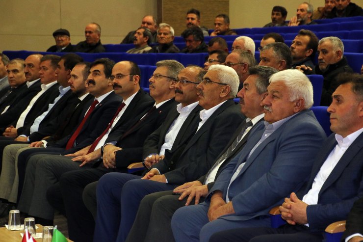 Kayseri Şeker'den Şarkışla'da "Sürdürülebilir Tarım" semineri