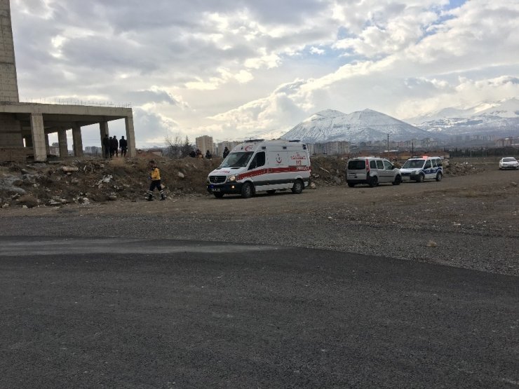 2 çocuk babası adam inşaat alanında ölü bulundu