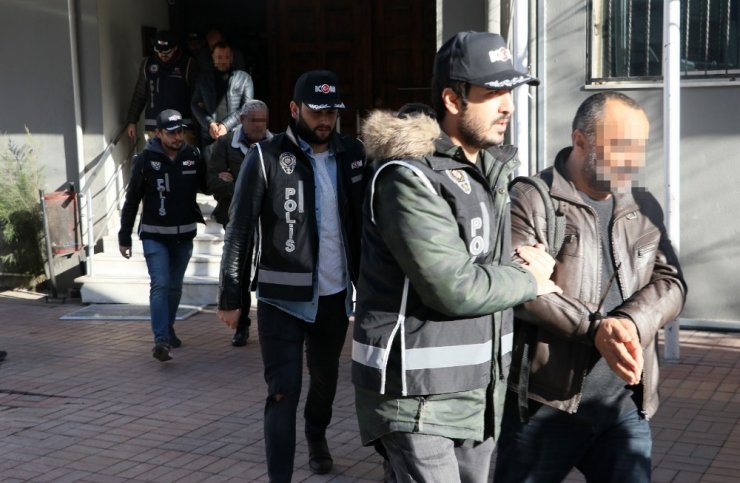 İzmir ve Aydın’da ihaleye fesat karıştırma operasyonunda 32 gözaltı