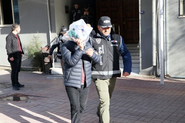 İzmir ve Aydın’da ihaleye fesat karıştırma operasyonunda 32 gözaltı