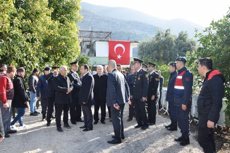 Şehidin acı haberi Finike’deki ailesine ulaştı