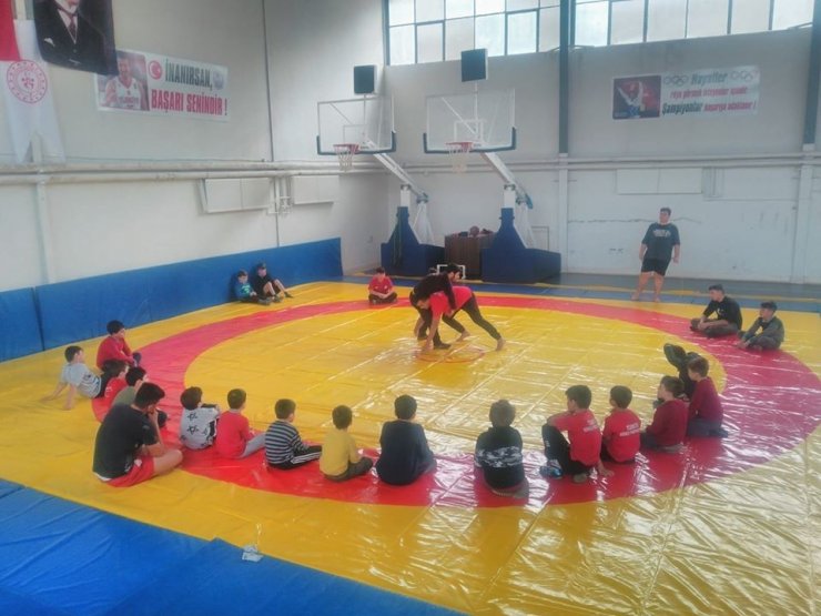 ‘Türkiye Gençler- B Güreş Grup Müsabakaları’ Simav’da yapılacak