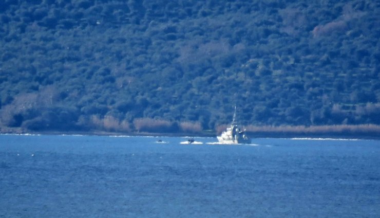Yunanistan’ın Midilli Adası’na geçen düzensiz göçmenler İhlas Haber Ajansı tarafından görüntülendi