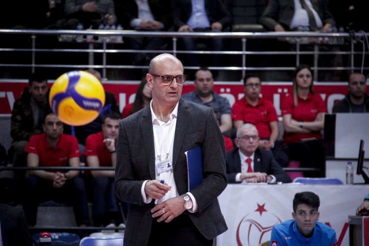Voleybol: AXA Sigorta Efeler Ligi