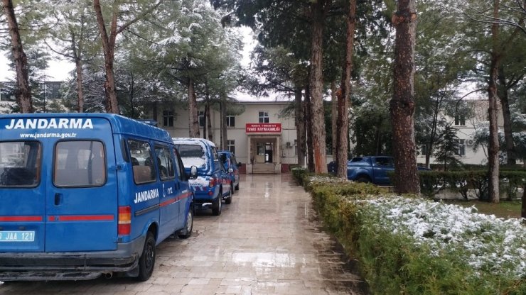 ‘Bizi kimse yakalayamaz’ diyen define avcılarını JASAT timi yakaladı