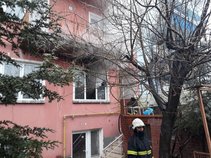 Kütahya'da 3 çocuk yanmaktan son anda kurtarıldı