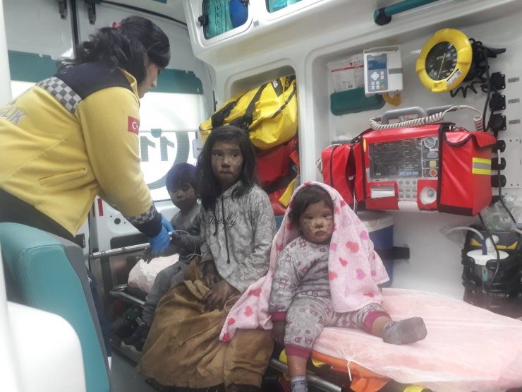 Kütahya'da 3 çocuk yanmaktan son anda kurtarıldı