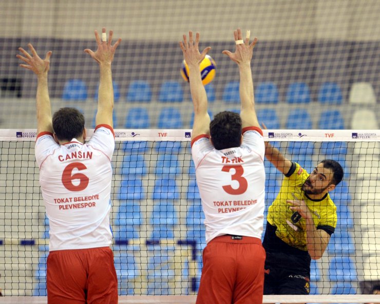 Voleybol: AXA Sigorta Efeler Ligi