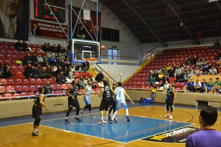 Türkiye Basketbol Ligi: Balıkesir BŞB: 90 - Petkimspor: 83