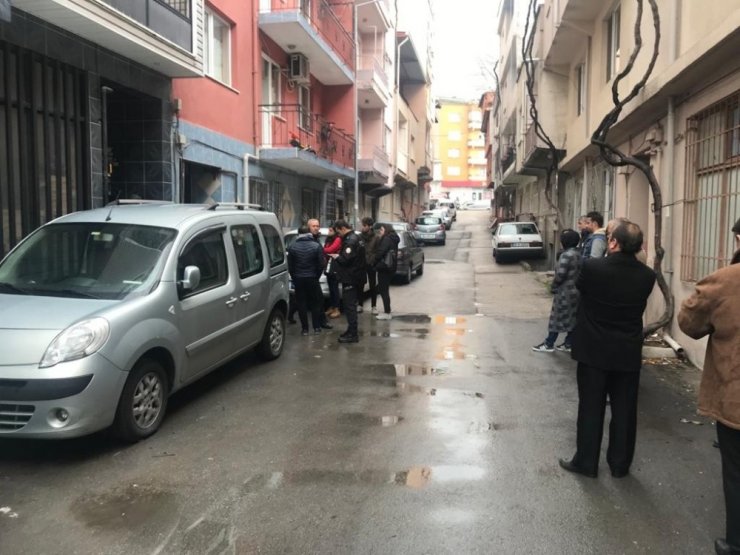 23 yaşındaki genç evinde ölü bulundu