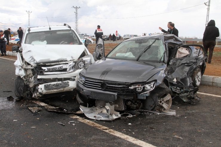 Elazığ’da trafik kazası: 5 yaralı