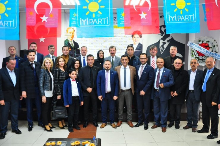 İYİ Parti Manisa’da kongre süreci başladı