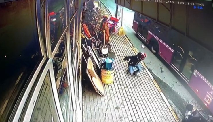 İstanbul’da feci kaza kamerada