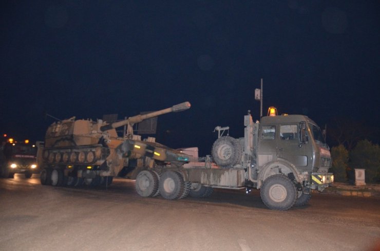 Sınır birliklerine tank ve obüs sevkiyatı