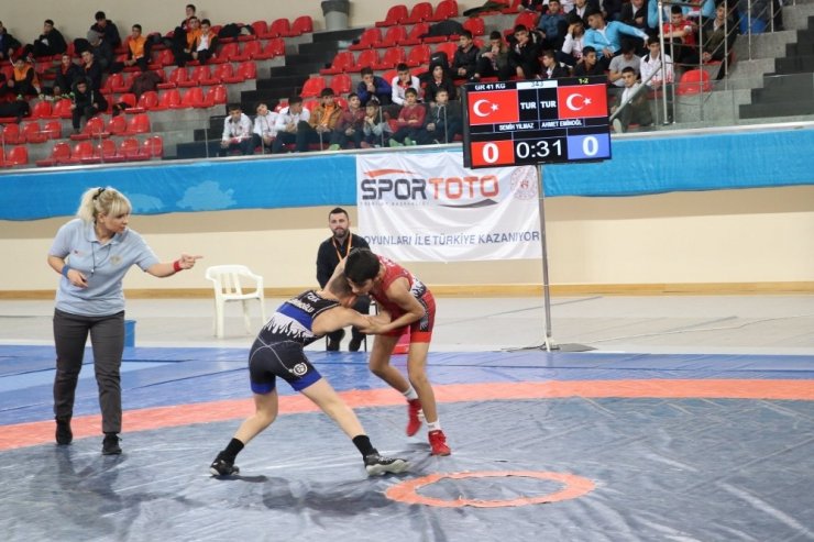 U15 Greko-Romen Şampiyonasına Kayseri Damgası