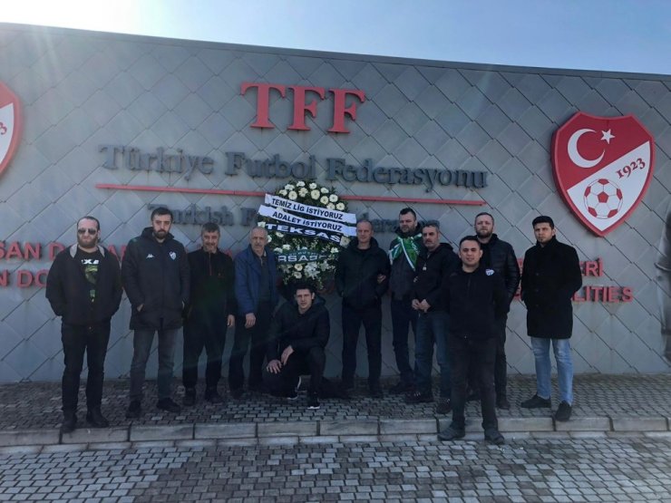 Bursasporlu taraftarlardan TFF’ye protesto