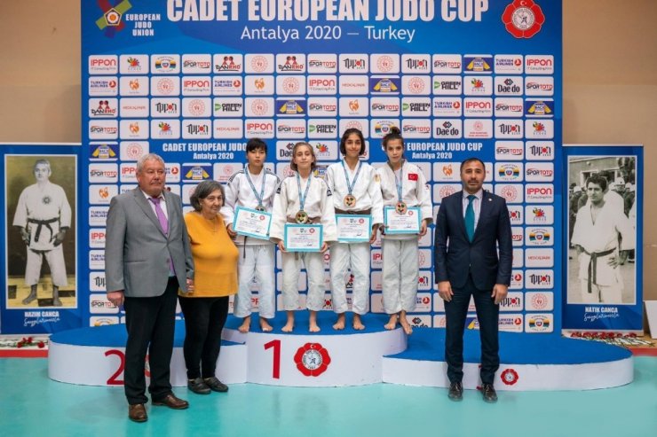 Denizlili sporcular ’Avrupa Judo Kupası’nda fırtına gibi esti