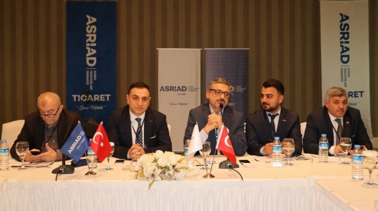 ASRİAD iş insanlarını buluşturdu