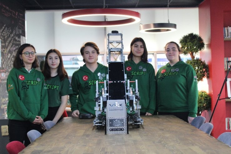 Robotiğin yükselen yıldızları Türkiye’yi temsil etmek için Amerika’ya gidiyor