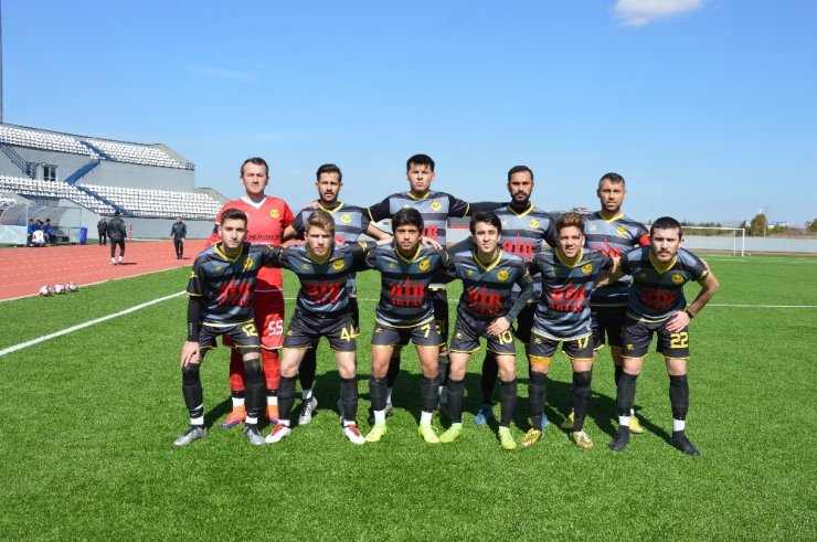 Asker selamı vererek galibiyeti kutladılar