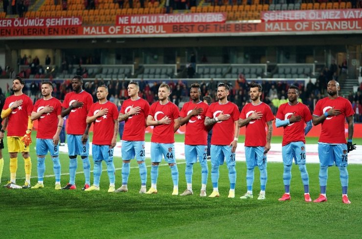 Gaziantep FK ve Başakşehirli futbolculardan Mehmetçik’e destek