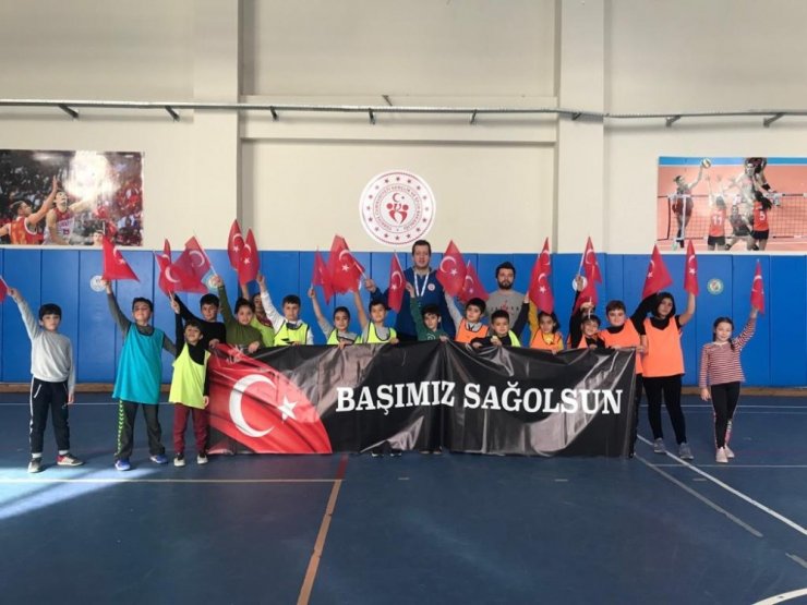Gençlikspor etkinliklerinde İdlib şehitleri anıldı