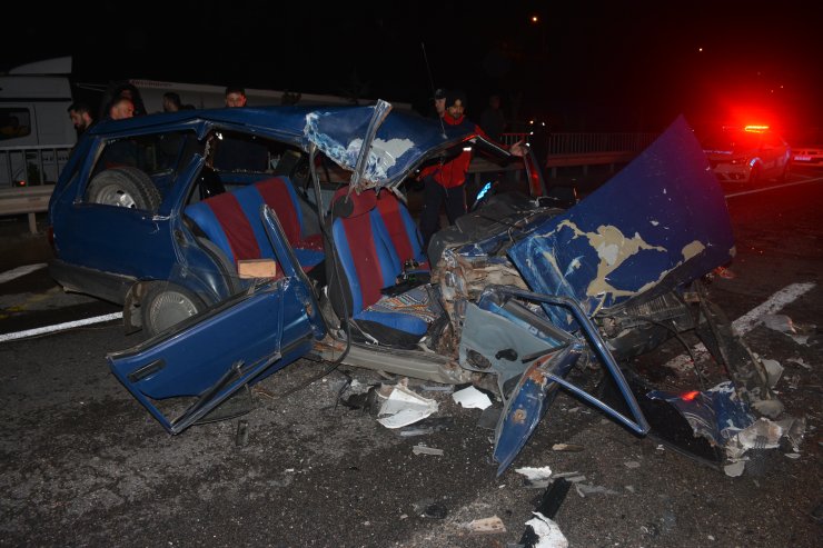 GÜNCELLEME - Giresun'da otomobil ile tır çarpıştı: 1 ölü, 1 yaralı