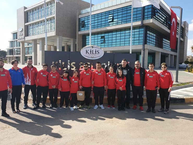 Down Sendromlu milli sporcular Kilis’te