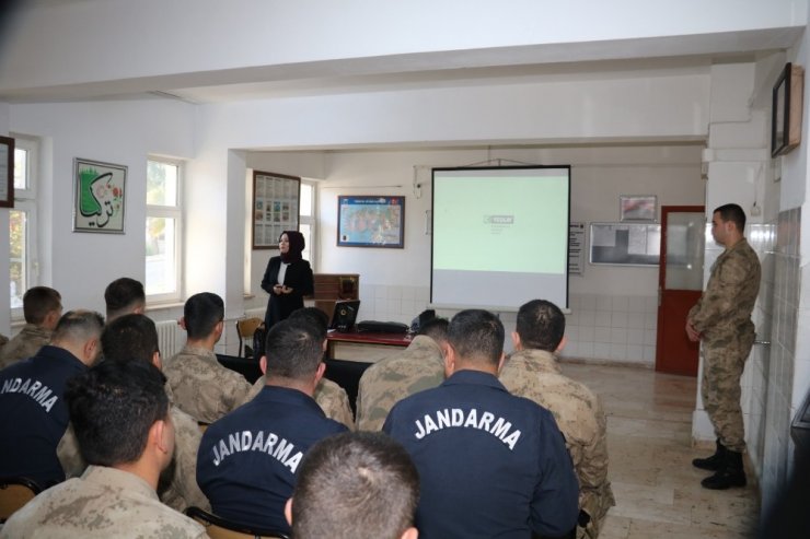 Jandarma ekiplerine "bağımlılık" eğitimi