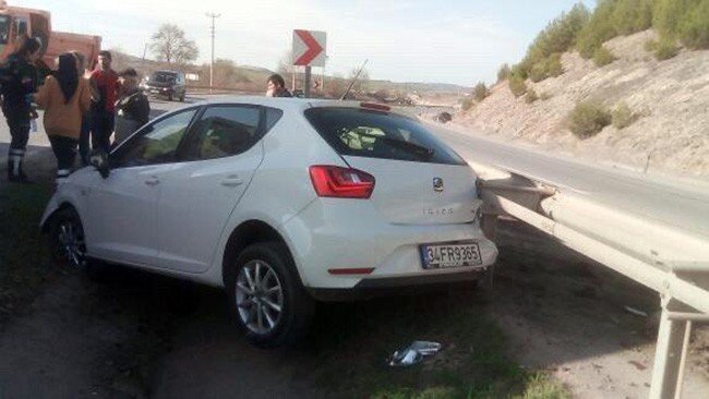 Kontrolden çıkan araç yağmur kanalına düştü: 2 yaralı